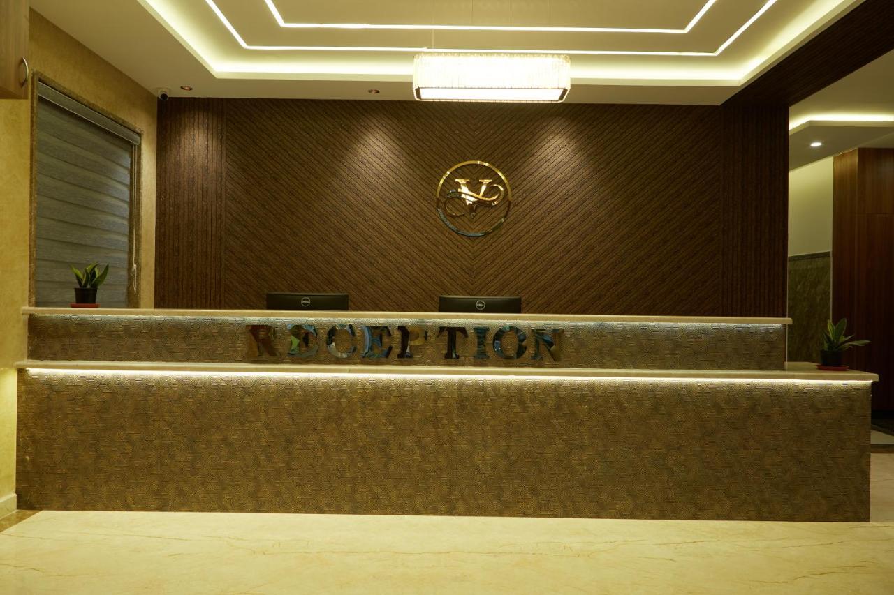 Vovo Premier Hotel Бангалор Экстерьер фото